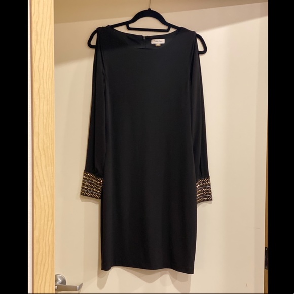 Calvin Klein Dresses & Skirts - Calvin Klein Split Sleeve Dress